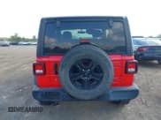 ✅ 2020 Jeep Wrangler Sport S • VIN: 1C4GJXAN7LW204973 • Lot: 43255903. Wystawiony na IAAI z przebiegiem 91 647 mil. Bezpłatny archiwum sprzedaży aukcyjnych z USA i szczegółowy raport historii pojazdu na DreamBid. Zdjęcie 17.