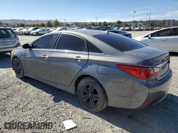 ✅ 2014 Hyundai Sonata GLS • VIN: 5NPEB4AC1EH863478 • Лот: 66353975. Опубликован ранее на Copart с пробегом 221 050 миль. Бесплатный доступ к архиву аукционных продаж из США и подробный отчёт об истории автомобиля на DreamBid. Изображение 2.
