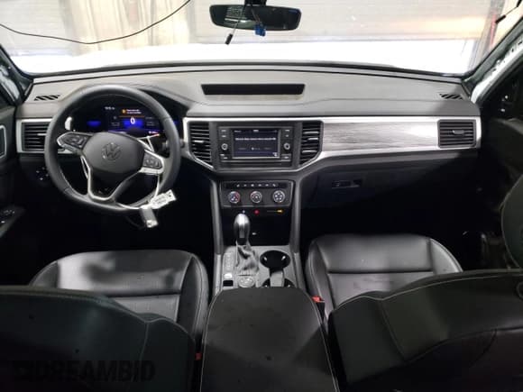 ✅ 2023 Volkswagen Atlas SE • VIN: 1V2LC2CA5PC212341 • Lot: 48790405. Listed on Copart with 47,757 mi. Free auction sales archive from the USA and detailed vehicle history report at DreamBid. Image 8.