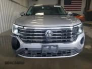 ✅ 2024 Volkswagen Atlas SE • VIN: 1V2KR2CA0RC563168 • Lot: 86453335. Listed on Copart with 35,632 mi. Free auction sales archive from the USA and detailed vehicle history report at DreamBid. Image 5.