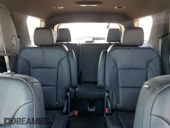 ✅ 2022 Chevrolet Traverse RS • VIN: 1GNERJKW0NJ101955 • Lot: 72691834. Wystawiony na Copart z przebiegiem Nie podano. Bezpłatny archiwum sprzedaży aukcyjnych z USA i szczegółowy raport historii pojazdu na DreamBid. Zdjęcie 10.