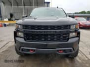 ✅ 2021 Chevrolet Silverado 1500 Custom Trail Boss • VIN: 3GCPYCEL4MG234350 • Lot: 52770875. Wystawiony na Copart z przebiegiem 66 346 mil. Bezpłatny archiwum sprzedaży aukcyjnych z USA i szczegółowy raport historii pojazdu na DreamBid. Zdjęcie 5.