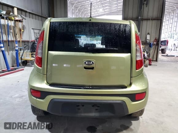 ✅ 2013 Kia Soul • VIN: KNDJT2A50D7524280 • Лот: 83943095. Опубликован ранее на Copart с пробегом 158 275 миль. Бесплатный доступ к архиву аукционных продаж из США и подробный отчёт об истории автомобиля на DreamBid. Изображение 6.