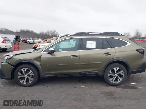 ✅ 2020 Subaru Outback Touring • VIN: 4S4BTAPC4L3136622 • Lot: 43766514. Wystawiony na IAAI z przebiegiem 93 913 mil. Bezpłatny archiwum sprzedaży aukcyjnych z USA i szczegółowy raport historii pojazdu na DreamBid. Zdjęcie 14.