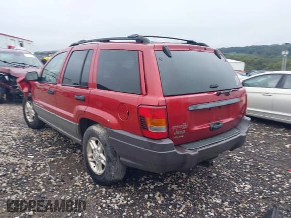 ✅ 2002 Jeep Grand Cherokee Laredo • VIN: 1J4GW48S82C316851 • Lot: 43260328. Listed on IAAI with 167,363 mi. Free auction sales archive from the USA and detailed vehicle history report at DreamBid. Image 3.