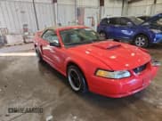 ✅ 2000 Ford Mustang GT • VIN: 1FAFP45X2YF242225 • Lot: 91826185. Wystawiony na Copart z przebiegiem 85 483 mil. Bezpłatny archiwum sprzedaży aukcyjnych z USA i szczegółowy raport historii pojazdu na DreamBid. Zdjęcie 4.