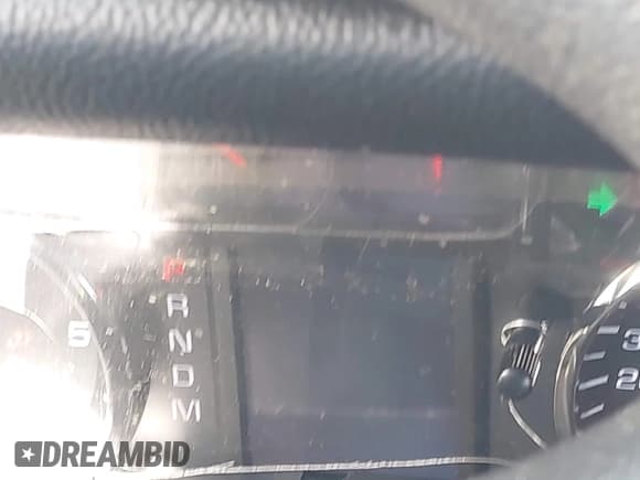 ✅ 2014 Chevrolet Silverado 1500 Work Truck • VIN: 1GCNCPEH1EZ297268 • Lot: 43394980. Wystawiony na IAAI z przebiegiem 141 739 mil. Bezpłatny archiwum sprzedaży aukcyjnych z USA i szczegółowy raport historii pojazdu na DreamBid. Zdjęcie 15.