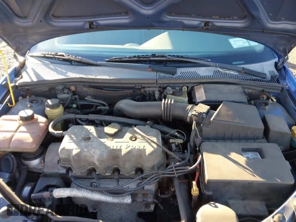 ✅ 2002 Ford Focus SE • VIN: 1FAFP34PX2W354984 • Lot: 43743564. Listed on IAAI with 155,683 mi. Free auction sales archive from the USA and detailed vehicle history report at DreamBid. Image 10.