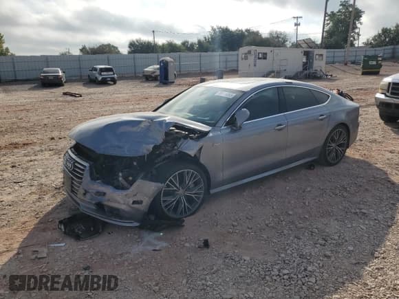 ✅ 2016 Audi A7 Prestige • VIN: WAU2GAFC0GN159851 • Lot: 85716065. Wystawiony na Copart z przebiegiem 122 329 mil. Bezpłatny archiwum sprzedaży aukcyjnych z USA i szczegółowy raport historii pojazdu na DreamBid. Zdjęcie 1.