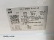 ✅ 2023 Chevrolet Traverse LT Cloth • VIN: 1GNERGKW8PJ197162 • Lot: 43255554. Wystawiony na IAAI z przebiegiem 82 291 mil. Bezpłatny archiwum sprzedaży aukcyjnych z USA i szczegółowy raport historii pojazdu na DreamBid. Zdjęcie 9.