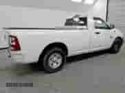 2017 Ram 1500 Tradesman z VIN 3C6JR6DG8HG768716, wystawiony jako Copart lot #80923085 z przebiegiem 154 341 mil mil oraz Czysty tytuł • Clean title. Historia ofert i sprzedaży dostępna na DreamBid. Obrazek 3.