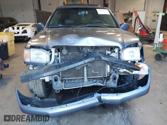 ✅ 2002 Nissan Pathfinder LE • VIN: JN8DR09Y32W729940 • Lot: 41989016. Listed on IAAI with 158,013 mi. Free auction sales archive from the USA and detailed vehicle history report at DreamBid. Image 13.