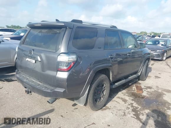 ✅ 2020 Toyota 4Runner SR5 • VIN: JTEZU5JR3L5216904 • Lot: 42735304. Wystawiony na IAAI z przebiegiem Nie podano. Bezpłatny archiwum sprzedaży aukcyjnych z USA i szczegółowy raport historii pojazdu na DreamBid. Zdjęcie 4.