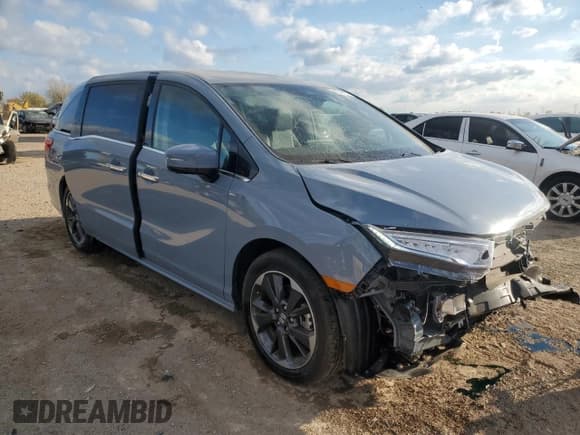 ✅ 2024 Honda Odyssey Elite • VIN: 5FNRL6H94RB038835 • Lot: 90241405. Wystawiony na Copart z przebiegiem 12 407 mil. Bezpłatny archiwum sprzedaży aukcyjnych z USA i szczegółowy raport historii pojazdu na DreamBid. Zdjęcie 4.