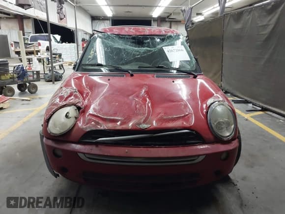 ✅ 2005 MINI Hardtop • VIN: WMWRC33485TJ63691 • Лот: 42672066. Опубликован ранее на IAAI с пробегом 183 614 миль. Бесплатный доступ к архиву аукционных продаж из США и подробный отчёт об истории автомобиля на DreamBid. Изображение 12.