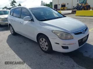 ✅ 2011 Hyundai Elantra GLS • VIN: KMHDB8AE2BU091798 • Lot: 43303077. Listed on IAAI with 130,886 mi. Free auction sales archive from the USA and detailed vehicle history report at DreamBid. Image 1.