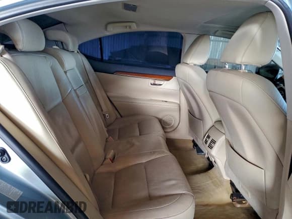 ✅ 2014 Lexus ES 300h • VIN: JTHBW1GG6E2064103 • Lot: 92766475. Wystawiony na Copart z przebiegiem 191 161 mil. Bezpłatny archiwum sprzedaży aukcyjnych z USA i szczegółowy raport historii pojazdu na DreamBid. Zdjęcie 10.