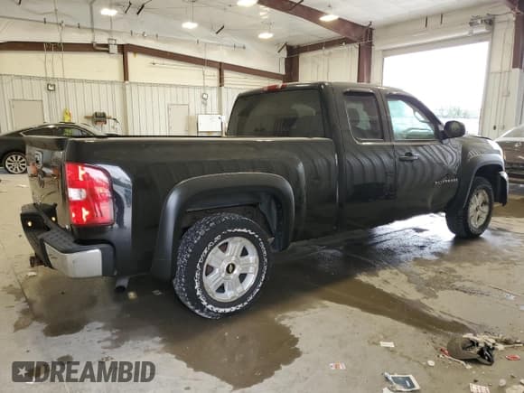 ✅ 2008 Chevrolet Silverado 1500 1LT • VIN: 1GCEK19028Z220806 • Lot: 74057804. Listed on Copart with 184,567 mi. Free auction sales archive from the USA and detailed vehicle history report at DreamBid. Image 3.