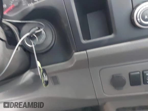 ✅ 2016 Nissan NV SL • VIN: 1N6BF0KY6GN809460 • Lot: 41378499. Wystawiony na IAAI z przebiegiem 132 024 mil. Bezpłatny archiwum sprzedaży aukcyjnych z USA i szczegółowy raport historii pojazdu na DreamBid. Zdjęcie 11.