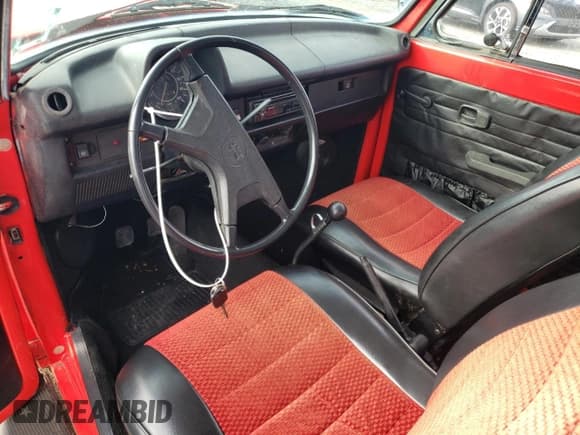 ✅ 1975 Volkswagen Beetle • VIN: 1552010976 • Lot: 66989425. Listed on Copart with 17,095 mi. Free auction sales archive from the USA and detailed vehicle history report at DreamBid. Image 8.