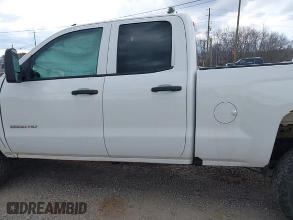 ✅ 2016 Chevrolet Silverado 2500HD Work Truck • VIN: 1GC2KUEG1GZ191711 • Лот: 41523461. Опубликован ранее на IAAI с пробегом 138 434 миль. Бесплатный доступ к архиву аукционных продаж из США и подробный отчёт об истории автомобиля на DreamBid. Изображение 14.