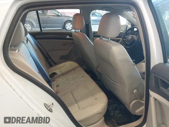 ✅ 2020 Volkswagen Golf TSI • VIN: 3VWG57AU4LM009941 • Lot: 42051373. Listed on IAAI with 48,292 mi. Free auction sales archive from the USA and detailed vehicle history report at DreamBid. Image 8.