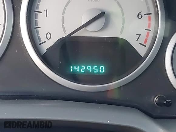 ✅ 2008 Chrysler Town & Country Touring • VIN: 2A8HR54PX8R624072 • Лот: 43692599. Опубликован ранее на IAAI с пробегом 142 950 миль. Бесплатный доступ к архиву аукционных продаж из США и подробный отчёт об истории автомобиля на DreamBid. Изображение 7.