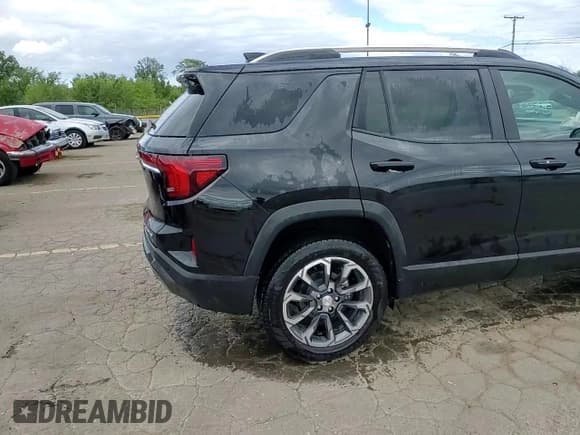 ✅ 2025 GMC Terrain AWD Elevation • VIN: 3GKALUEG2SL275789 • Lot: 70186885. Listed on Copart with 7,806 mi. Free auction sales archive from the USA and detailed vehicle history report at DreamBid. Image 15.