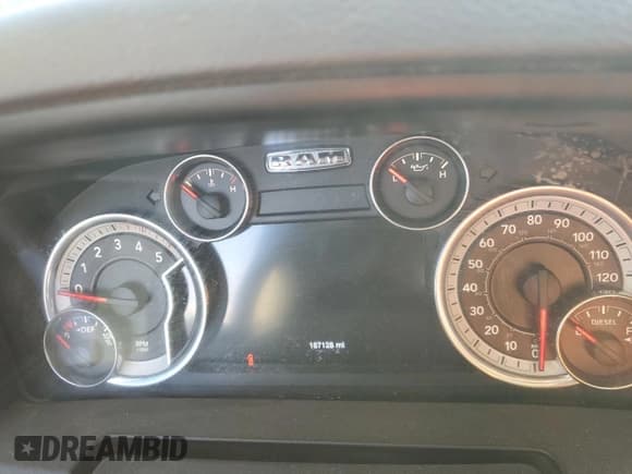 ✅ 2016 Ram 3500 SLT • VIN: 3C63R3HLXGG372543 • Лот: 41831945. Опубликован ранее на Copart с пробегом 187 128 миль. Бесплатный доступ к архиву аукционных продаж из США и подробный отчёт об истории автомобиля на DreamBid. Изображение 9.