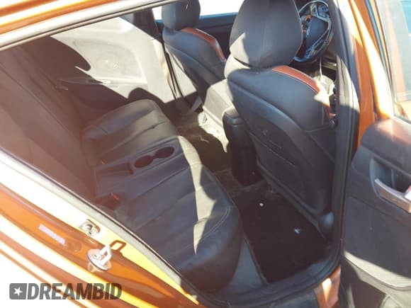 ✅ 2016 Hyundai Veloster Turbo Rally Edition • VIN: KMHTC6AE4GU304285 • Лот: 43133359. Опубликован ранее на IAAI с пробегом 186 694 миль. Бесплатный доступ к архиву аукционных продаж из США и подробный отчёт об истории автомобиля на DreamBid. Изображение 8.