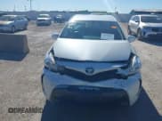 ✅ 2017 Toyota Prius Three • VIN: JTDZN3EU1HJ063779 • Lot: 43508063. Wystawiony na IAAI z przebiegiem 67 370 mil. Bezpłatny archiwum sprzedaży aukcyjnych z USA i szczegółowy raport historii pojazdu na DreamBid. Zdjęcie 6.
