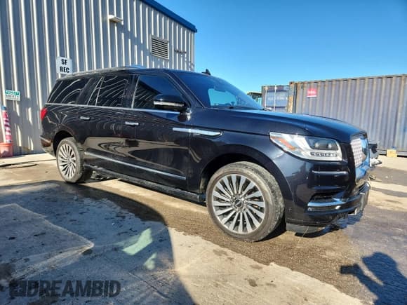 ✅ 2019 Lincoln Navigator Reserve • VIN: 5LMJJ3LT2KEL20606 • Lot: 69802225. Listed on Copart with 129,473 mi. Free auction sales archive from the USA and detailed vehicle history report at DreamBid. Image 4.