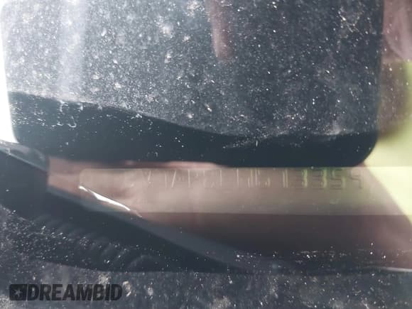 ✅ 2014 Infiniti Q50 Premium • VIN: JN1BV7AP8EM673359 • Lot: 42300427. Listed on IAAI with 118,779 mi. Free auction sales archive from the USA and detailed vehicle history report at DreamBid. Image 17.