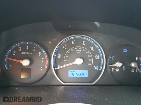 ✅ 2007 Hyundai Santa Fe GLS • VIN: 5NMSG73D57H066906 • Lot: 70247154. Listed on Copart with 141,265 mi. Free auction sales archive from the USA and detailed vehicle history report at DreamBid. Image 9.