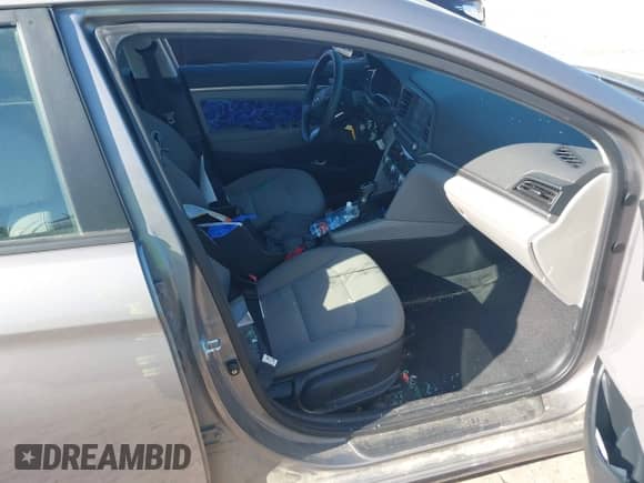 2020 Hyundai Elantra Value Edition с VIN KMHD84LF3LU977613, выставлен на аукционе IAAI как лот 43313245 с пробегом 58 919 миль миль и . История ставок и продаж доступна на DreamBid. Изображение 5.