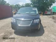 ✅ 2010 Chrysler Town & Country LX • VIN: 2A4RR2D12AR463996 • Lot: 64144025. Wystawiony na Copart z przebiegiem 179 794 mil. Bezpłatny archiwum sprzedaży aukcyjnych z USA i szczegółowy raport historii pojazdu na DreamBid. Zdjęcie 14.