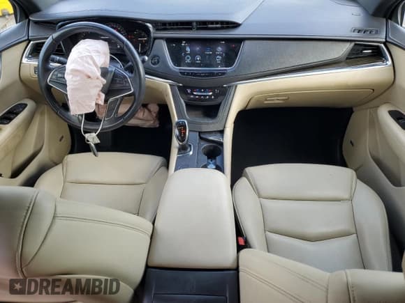 ✅ 2019 Cadillac XT5 FWD • VIN: 1GYKNARSXKZ179614 • Lot: 92675765. Listed on Copart with 72,236 mi. Free auction sales archive from the USA and detailed vehicle history report at DreamBid. Image 8.