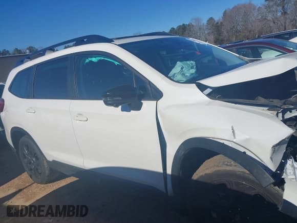 ✅ 2023 Subaru Ascent Onyx Limited • VIN: 4S4WMAKD7P3407578 • Lot: 41269235. Wystawiony na IAAI z przebiegiem 27 679 mil. Bezpłatny archiwum sprzedaży aukcyjnych z USA i szczegółowy raport historii pojazdu na DreamBid. Zdjęcie 12.