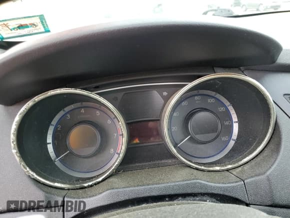 ✅ 2011 Hyundai Sonata SE • VIN: 5NPEC4AC1BH304778 • Lot: 52508974. Listed on Copart with Not provided. Free auction sales archive from the USA and detailed vehicle history report at DreamBid. Image 9.