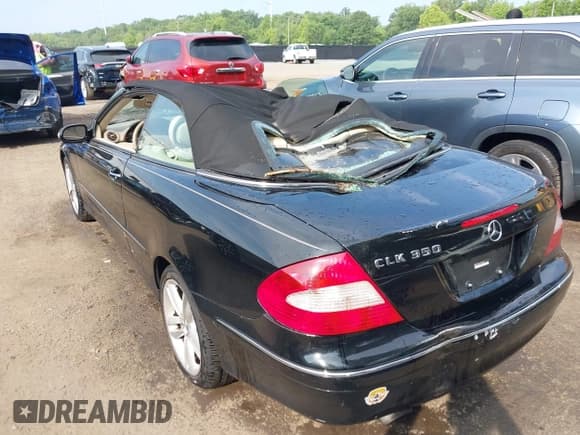 ✅ 2006 Mercedes-Benz CLK 350 • VIN: WDBTK56G06T062092 • Lot: 42429248. Listed on IAAI with 217,038 mi. Free auction sales archive from the USA and detailed vehicle history report at DreamBid. Image 6.