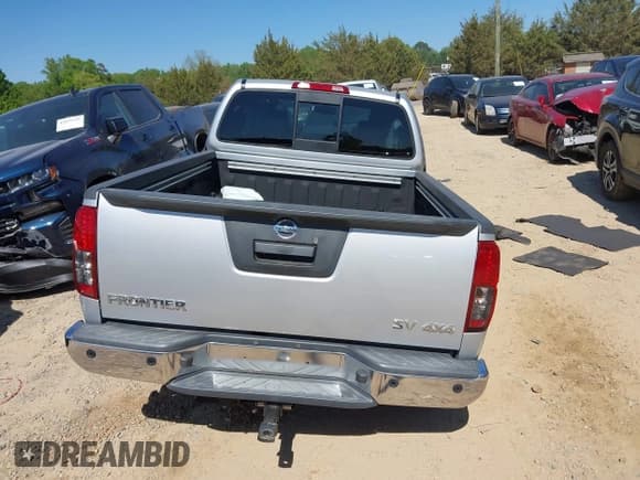✅ 2021 Nissan Frontier SV • VIN: 1N6ED0CF9MN717481 • Lot: 42054257. Listed on IAAI with 33,462 mi. Free auction sales archive from the USA and detailed vehicle history report at DreamBid. Image 17.
