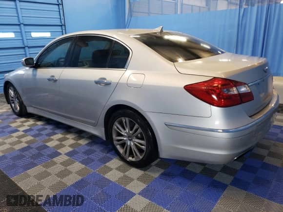 2013 Hyundai Genesis 3.8L z VIN KMHGC4DD9DU249319, wystawiony jako Copart lot #70190274 z przebiegiem 192 445 mil mil oraz Czysty tytuł • Clean title. Historia ofert i sprzedaży dostępna na DreamBid. Obrazek 2.