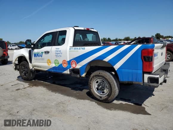 ✅ 2023 Ford F-250 • VIN: 1FT8X2BN2PEC61534 • Лот: 71865405. Опубликован ранее на Copart с пробегом 52 463 миль. Бесплатный доступ к архиву аукционных продаж из США и подробный отчёт об истории автомобиля на DreamBid. Изображение 2.