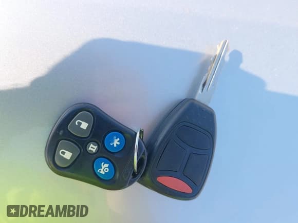 ✅ 2007 Jeep Commander Sport • VIN: 1J8HG48PX7C591835 • Lot: 43015813. Listed on IAAI with 177,147 mi. Free auction sales archive from the USA and detailed vehicle history report at DreamBid. Image 11.