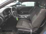 ✅ 2021 Dodge Challenger SXT • VIN: 2C3CDZAG2MH560027 • Lot: 44318373. Wystawiony na Copart z przebiegiem 14 965 mil. Bezpłatny archiwum sprzedaży aukcyjnych z USA i szczegółowy raport historii pojazdu na DreamBid. Zdjęcie 7.