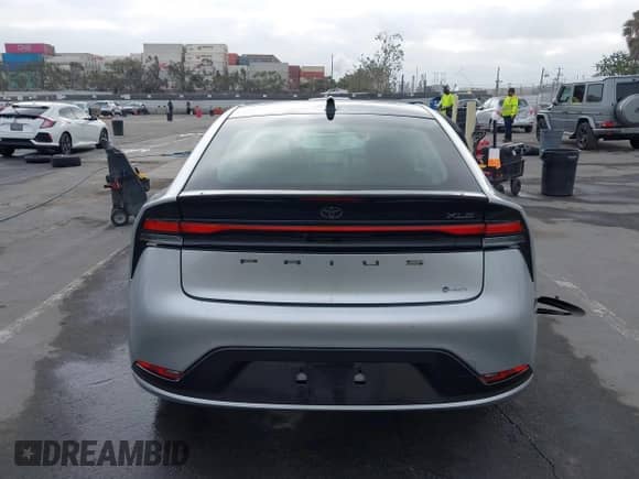 2024 Toyota Prius LE с VIN JTDACAAU5R3038547, выставлен на аукционе IAAI как лот 43384900 с пробегом 7 982 миль миль и . История ставок и продаж доступна на DreamBid. Изображение 16.