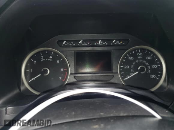 ✅ 2019 Ford F-150 XL • VIN: 1FTEW1CP0KFB90904 • Lot: 93962475. Wystawiony na Copart z przebiegiem Nie podano. Bezpłatny archiwum sprzedaży aukcyjnych z USA i szczegółowy raport historii pojazdu na DreamBid. Zdjęcie 9.