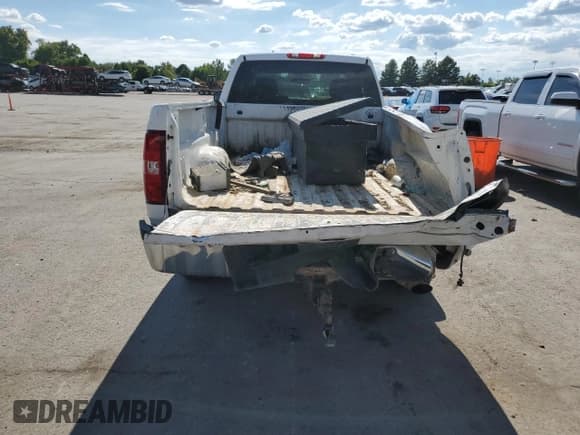 ✅ 2009 Chevrolet Silverado 2500HD Work Truck • VIN: 1GCHC49K99E100913 • Лот: 70993945. Опубликован ранее на Copart с пробегом Не указан. Бесплатный доступ к архиву аукционных продаж из США и подробный отчёт об истории автомобиля на DreamBid. Изображение 6.