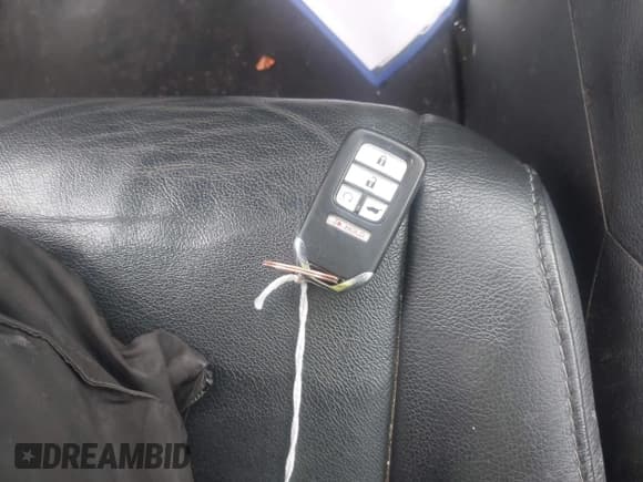 ✅ 2017 Honda Pilot EX-L • VIN: 5FNYF6H55HB062267 • Lot: 43680104. Listed on IAAI with 119,797 mi. Free auction sales archive from the USA and detailed vehicle history report at DreamBid. Image 11.