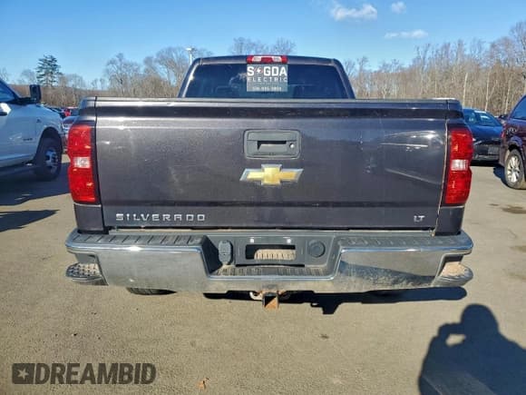 ✅ 2015 Chevrolet Silverado 1500 LT • VIN: 1GCVKREH0FZ372378 • Lot: 94937385. Wystawiony na Copart z przebiegiem 201 829 mil. Bezpłatny archiwum sprzedaży aukcyjnych z USA i szczegółowy raport historii pojazdu na DreamBid. Zdjęcie 6.